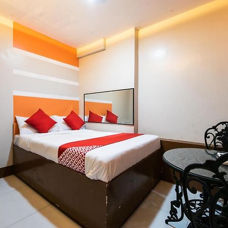 Oyo 475 Pearl Blossom Hotel Manila Eksteriør bilde