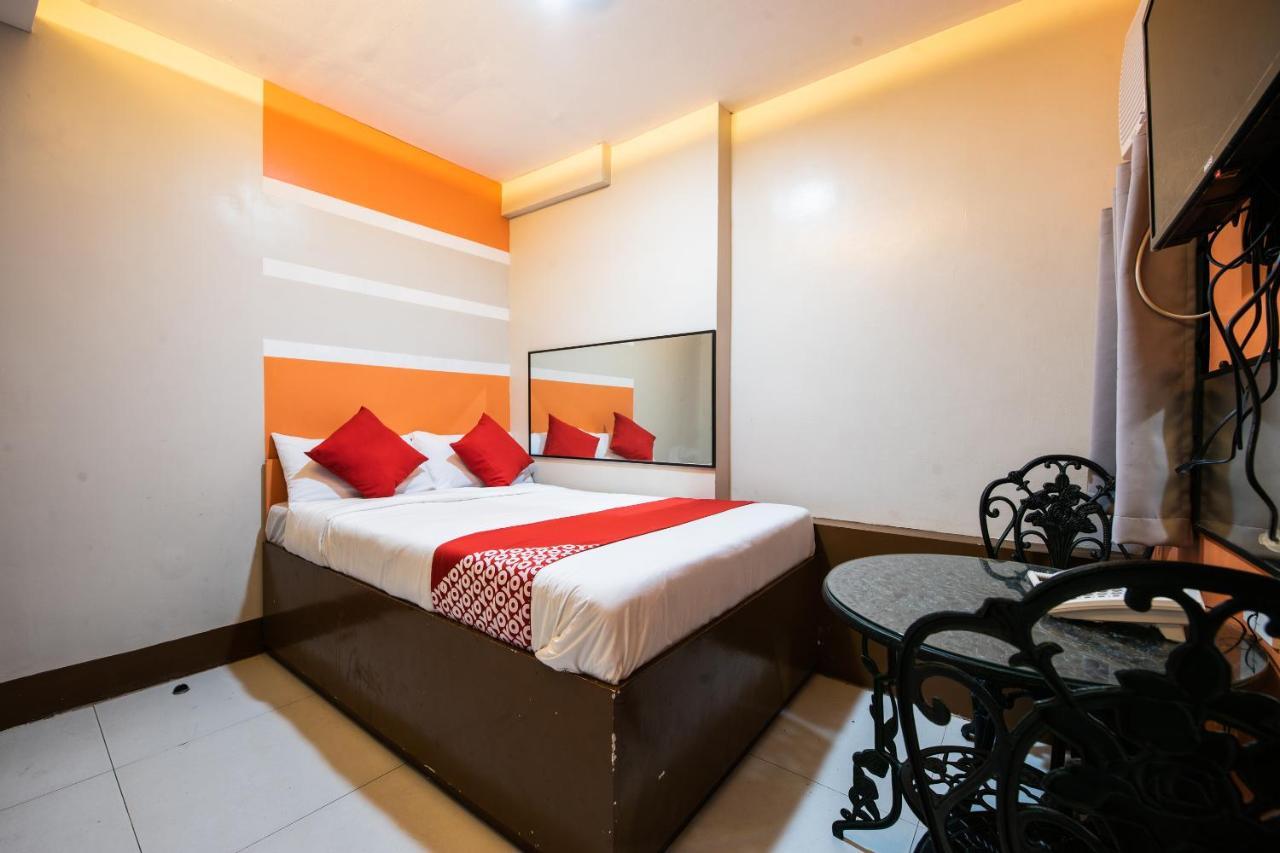 Oyo 475 Pearl Blossom Hotel Manila Eksteriør bilde