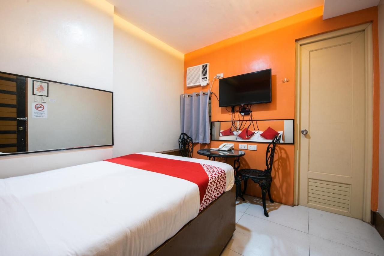 Oyo 475 Pearl Blossom Hotel Manila Eksteriør bilde